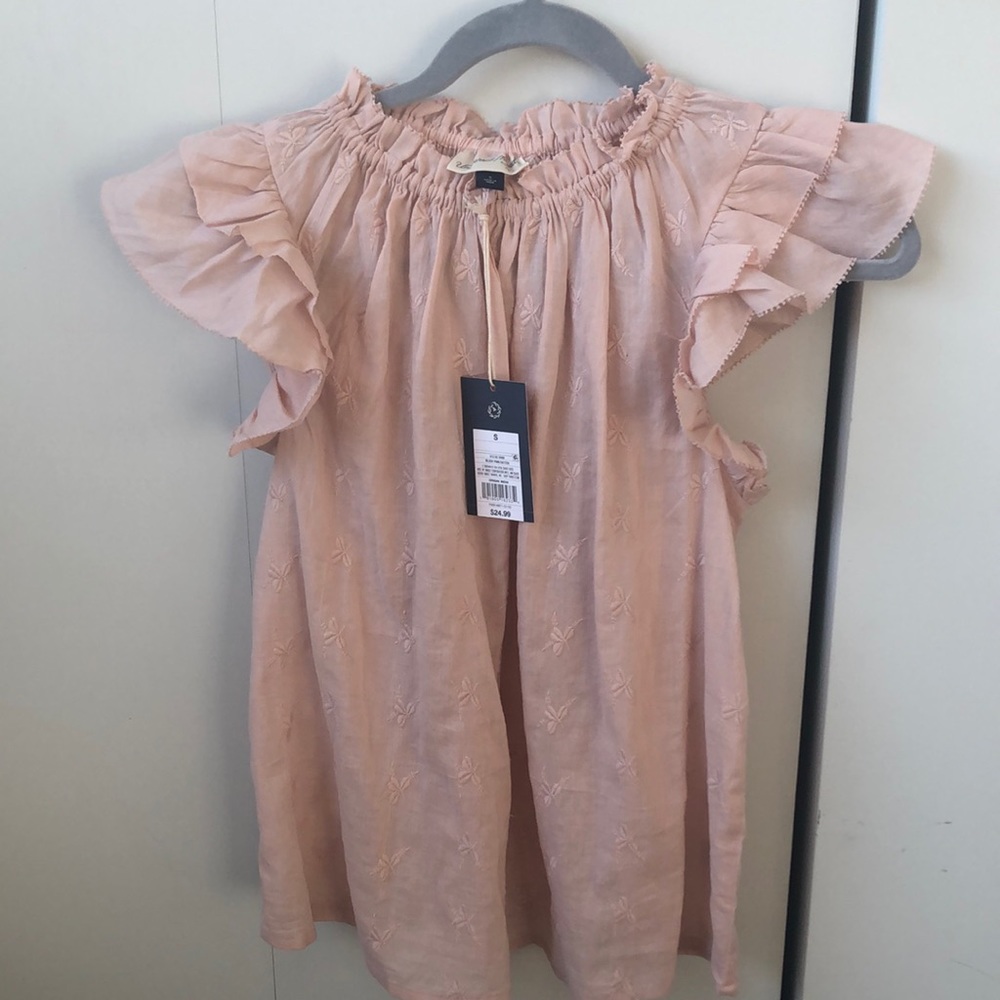 Brand new Universal Thread pink top